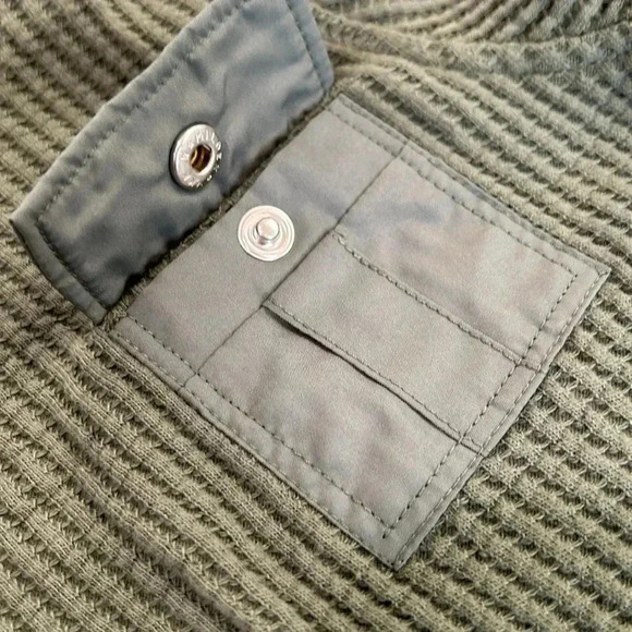 Old Navy long sleeve shirt - Picture 7 of 7